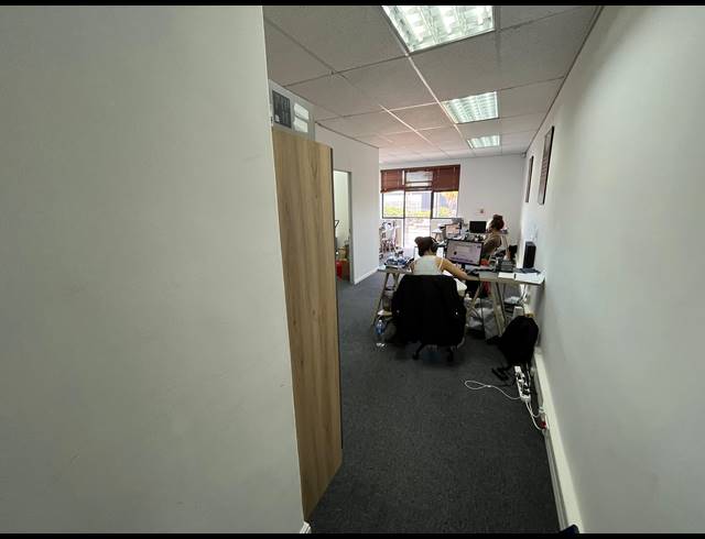 55M² OFFICE TO LET IN CENTURY CITY